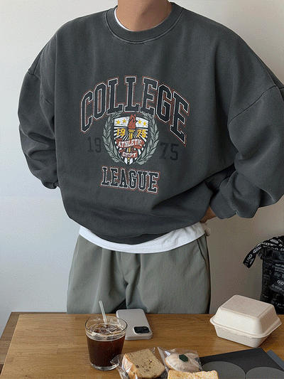 College Pigment Sweatshirt