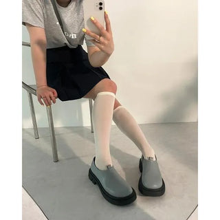 Round low chunky loafers