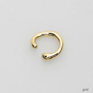Volume ear cuff