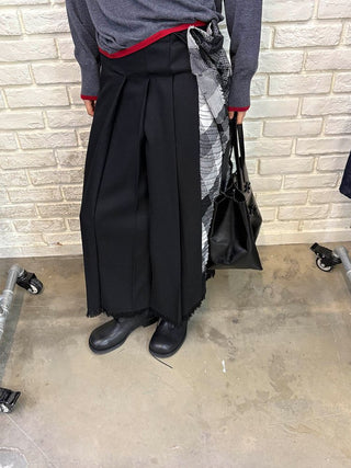 [NeverSeez] Tassel Pleated Skirt