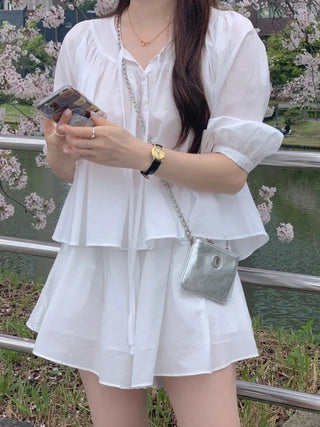Loose-fitting shirred puff ribbon blouse (2c)