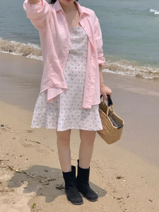 Loose-fitting summer linen shirt