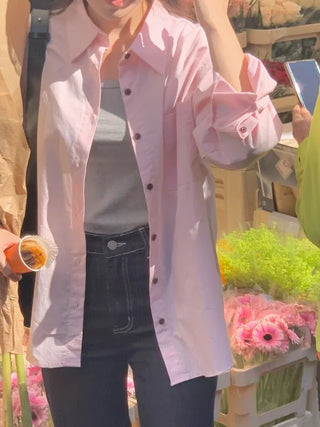 Loose-fitting pink autumn shirt