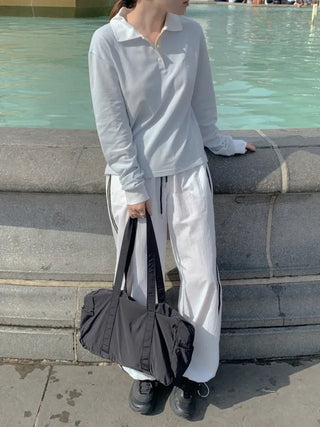 Long-sleeved colored T-shirt