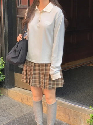 Long-sleeved colored T-shirt