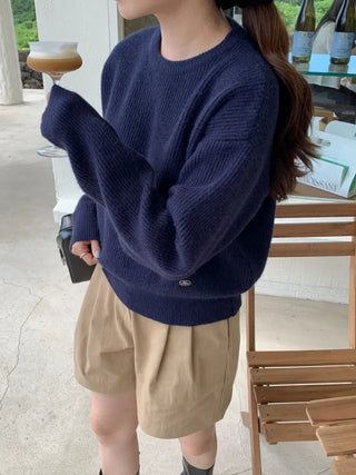 Loose-fit cropped round knit