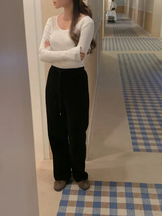 Round U-neck ribbed long-sleeved T-shirt