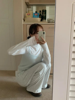 Spandex frill inner turtleneck
