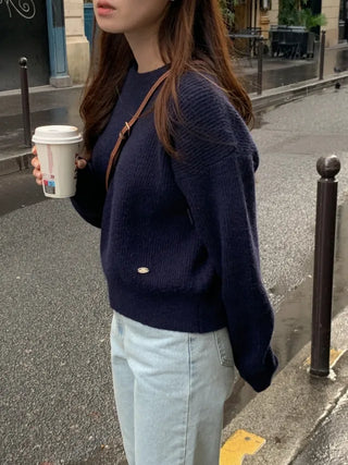Loose-fit cropped round knit