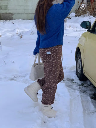 Flower-patterned fleece-lined jogger pants