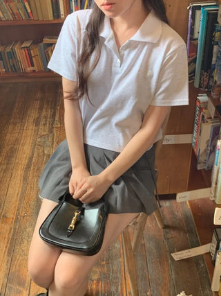 Short-sleeved polo shirt