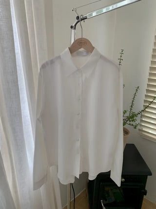 Soft, loose-fitting cotton shirt