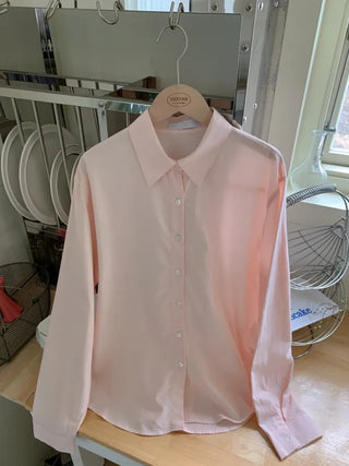 Soft, loose-fitting cotton shirt