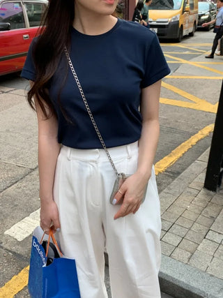 Basic short-sleeved T-shirt