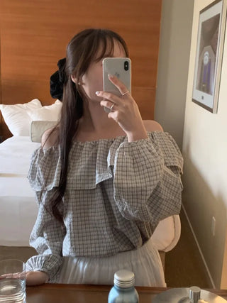 Checked frill loose fit off-shoulder blouse