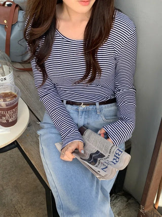Long-sleeved U-neck ribbed striped T-shirt