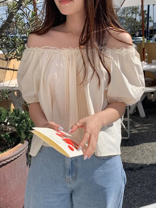 Shirred puff sleeve short-sleeved blouse