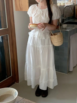 Ribbon lace shirred puff sleeve short blouse