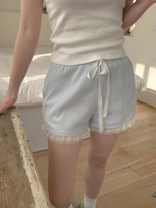 Lace frill ribbed shorts