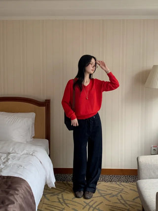 Loose-fitting long-sleeved knit