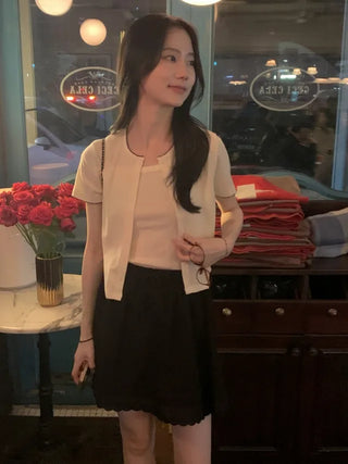 Lace stitch ribbon elastic mini skirt