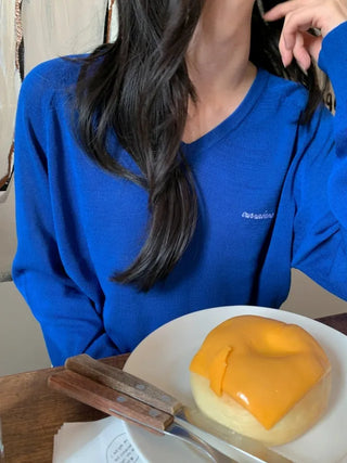 Loose-fitting long-sleeved knit