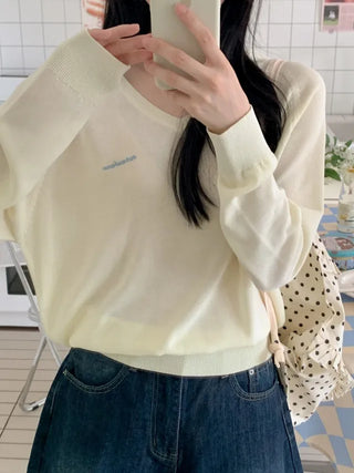 Loose-fitting long-sleeved knit