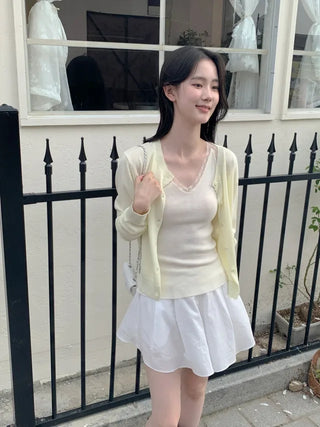 Lace V-neck layered sleeveless top