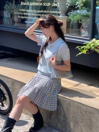 Summer short-sleeved colored knit