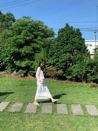 Loose-fitting long-sleeved knit