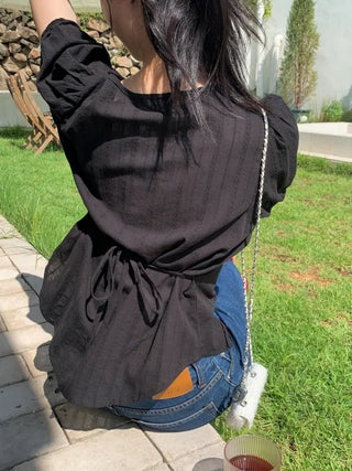 Ribbon puff short-sleeved blouse
