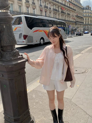 Loose-fit summer shirt