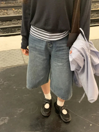 Wide-leg denim pants