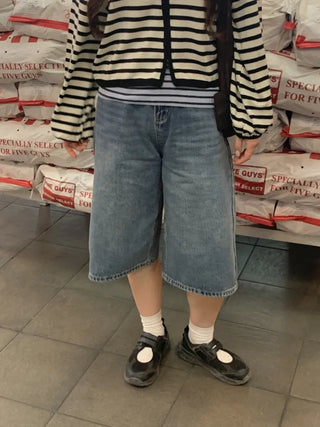 Wide-leg denim pants
