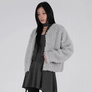 Ano Fluffy Round Buttonless Fur Jacket