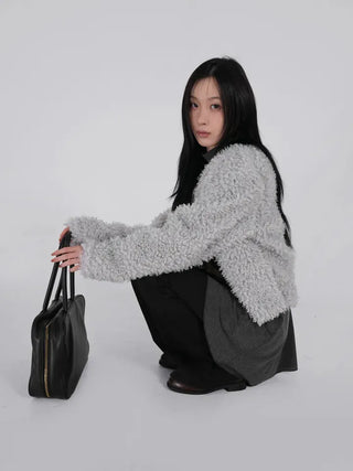 Ano Fluffy Round Buttonless Fur Jacket