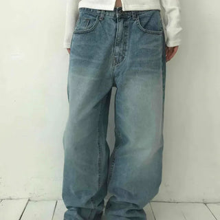 Oversized Straight Jeans with Stitch Detail