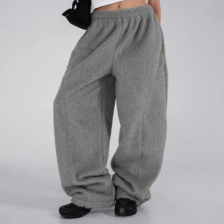 Nor Cut-out Wide Fit Fleece Long Pants