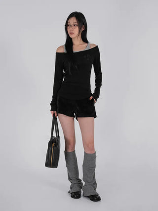 Mar Minimal Elastic Suede Low-Rise Shorts