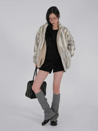 Mar Minimal Elastic Suede Low-Rise Shorts