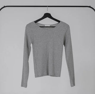 Ano Simple Round Slim Long Sleeve T-shirt