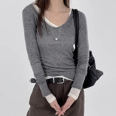 Noir V-neck Long Sleeve Tee