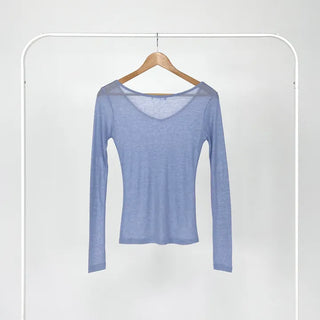 Noir V-neck Long Sleeve Tee