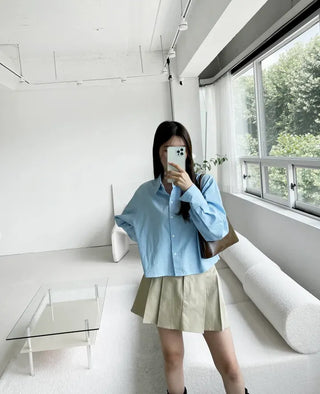 Mods mother-of-pearl button crop shirt