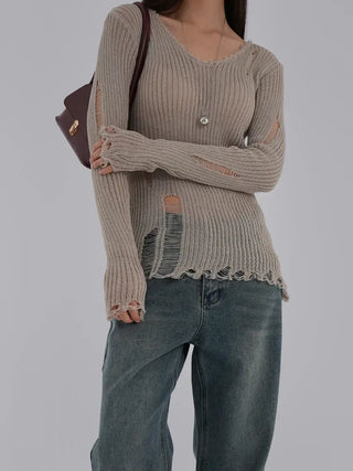 Yanu V-neck Damaged Knit