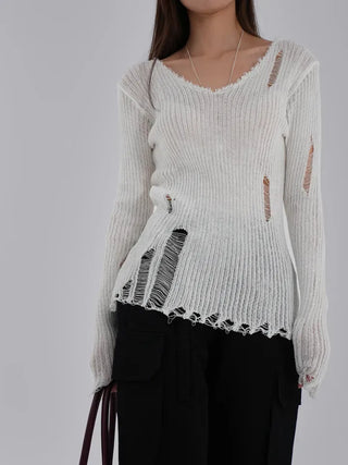 Yanu V-neck Damaged Knit