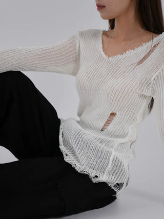Yanu V-neck Damaged Knit
