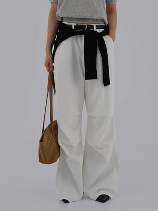 Maing pintuck parachute pants