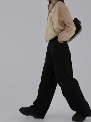 Maing pintuck parachute pants