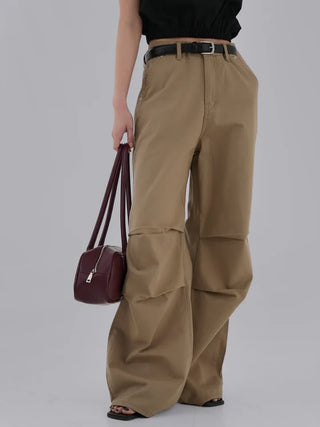 Maing pintuck parachute pants